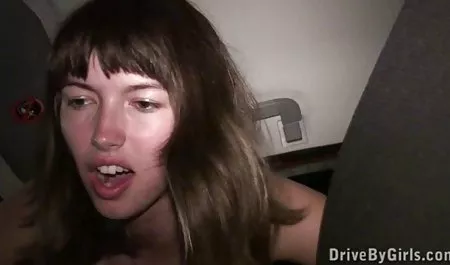 Nieśmiała www sex starsze kobiety i niewinna Emily daj mi znać!