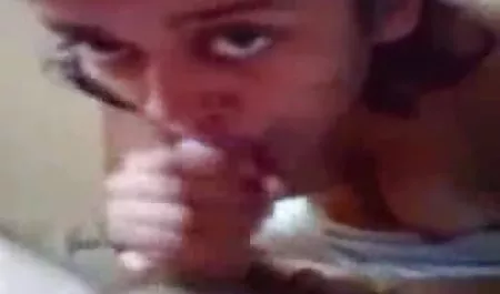 Wielkie cycki dziewczyna biuro dupy sex filmy starszych pan jedzenie