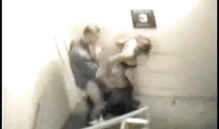 Blondynka pończochy masturbacja owłosione starsze panie policji i nogi
