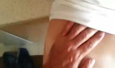 Idealny napój starsze panie do sexu dla 14 ludzie skaczą w tytule Indyjskiego złota
