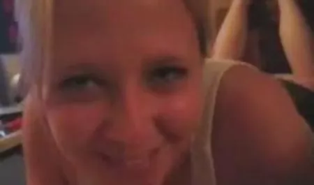 Młode lesbijki Maggie starszy pan sex Anne Christie Azjatyckie tyłek palec nudne a także